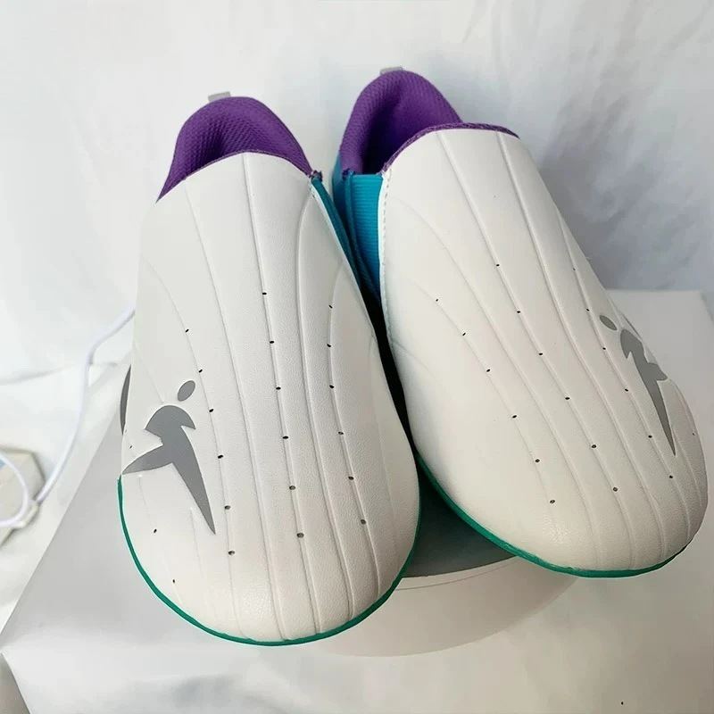 2026 Classic Brand Martial Art - Men'S Shoes Vs Women'S Size 评论和价格